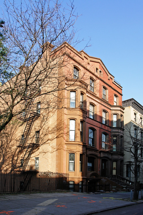 150 Columbia Heights in Brooklyn, NY - Building Photo