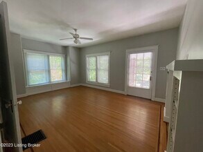 2177 Baringer Ave in Louisville, KY - Foto de edificio - Building Photo