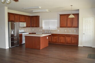 3475 Cedar Prairie Dr in League City, TX - Building Photo - Building Photo