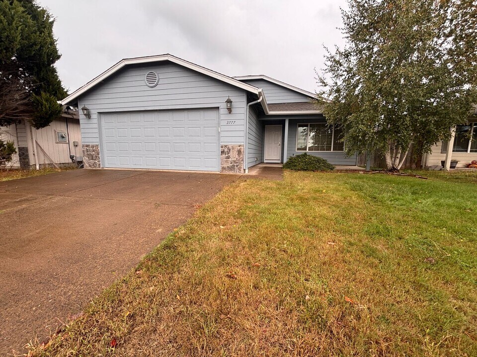 2777 Concord Ct in Albany, OR - Building Photo