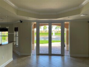 15471 SW 30th St in Miami, FL - Building Photo - Building Photo