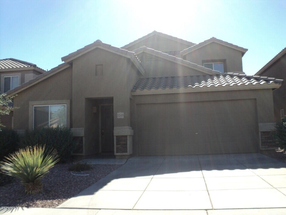 11549 W Cheryl Dr in Youngtown, AZ - Building Photo