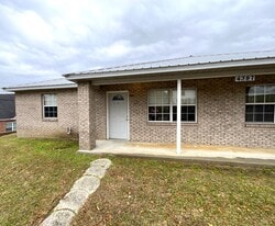 4387 Wilton St in Marianna, FL - Building Photo