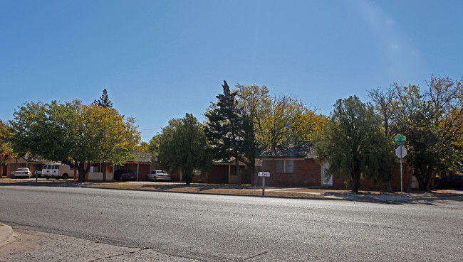 1901-1907 66th St in Lubbock, TX - Foto de edificio - Building Photo