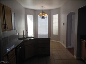 878 E Scarlet Haze Ave in Las Vegas, NV - Building Photo - Building Photo