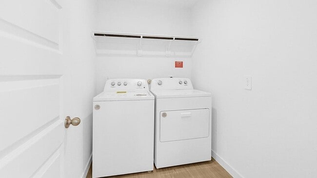 property at 31702 Carlisle Cv Ct