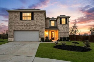 101 Gardenia Dr in Azle, TX - Building Photo