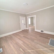 1021 Dearborn St in Fort Wayne, IN - Building Photo - Building Photo