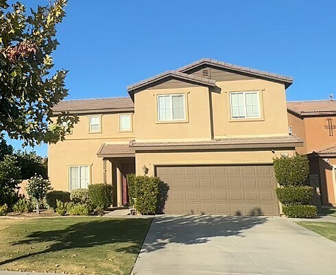 5611 Artesano Ct in Bakersfield, CA - Building Photo