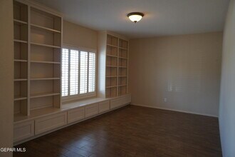 6693 Capitan Ridge in El Paso, TX - Building Photo - Building Photo