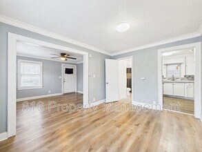 3218 E 61st St in Kansas City, MO - Building Photo - Building Photo