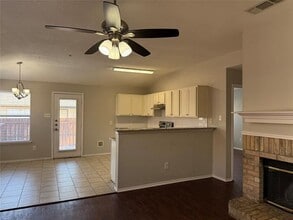 10239 Blackjack Oaks Dr in Dallas, TX - Building Photo - Building Photo