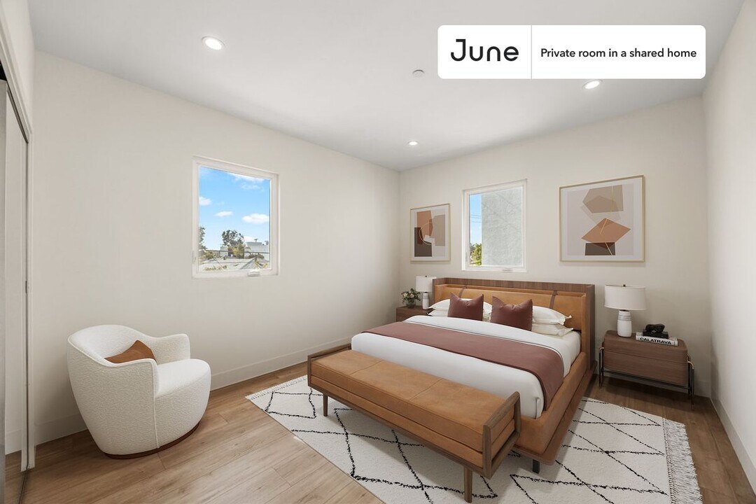 Private bedroom in 4 bed/4 bath Home in Los Angeles, CA - Building Photo