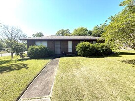 5190 Greensboro Dr in Montgomery, AL - Building Photo