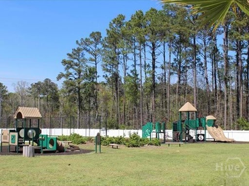 480 Canyon Oak Loop in Richmond Hill, GA - Building Photo - Building Photo