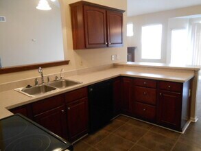 8947 Creek View St in Canal Winchester, OH - Building Photo - Building Photo