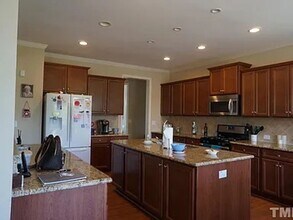 205 Cabot Dr in Holly Springs, NC - Building Photo - Building Photo