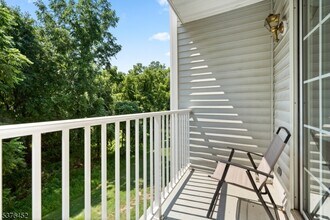 75 Rachel Ct in Franklin Township, NJ - Building Photo - Building Photo