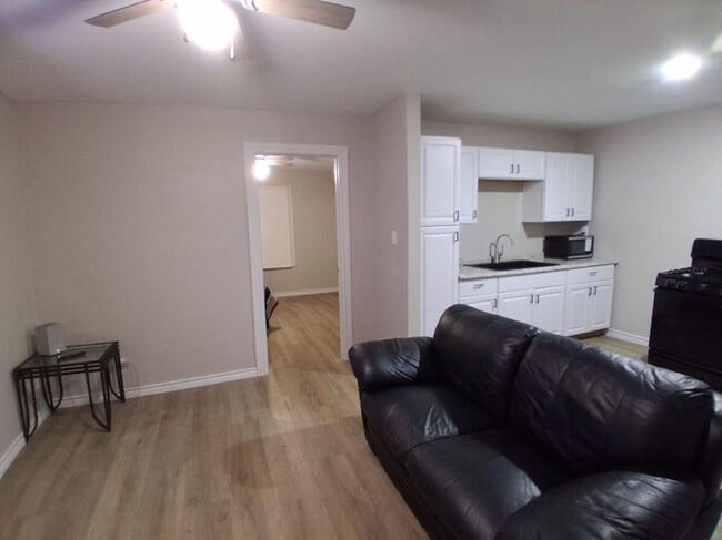 521 Montagu Ave W in Pampa, TX - Building Photo - Building Photo