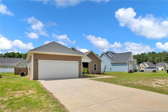 72 Miry Creek Ln in Clinton, NC - Building Photo - Building Photo