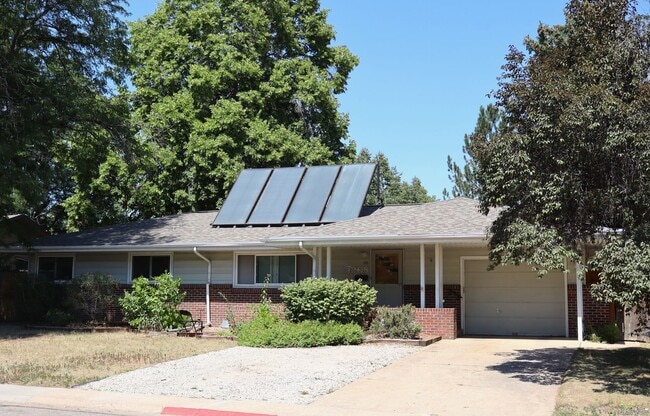 1208 Westward Dr
