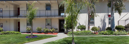 La Palma Apartments in Santa Clara, CA - Building Photo - Building Photo