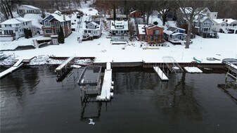 1350 Bay Shore Blvd in Rochester, NY - Building Photo