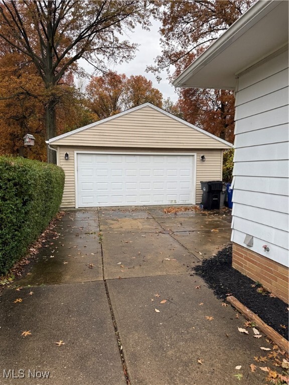 15809 Montrose Ave in Cleveland, OH - Building Photo - Building Photo