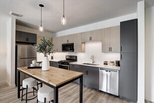 Welkin Apartments in Des Plaines, IL - Building Photo