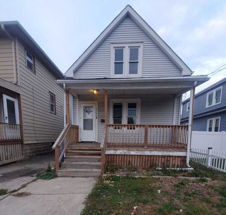 6806 24th Ave in Kenosha, WI - Building Photo