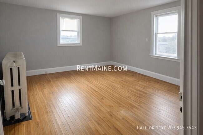 2 Pine St in Orono, ME - Building Photo - Building Photo