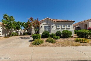 11838 E Carol Ave in Scottsdale, AZ - Building Photo