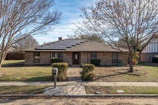 3312 Bandolino Ln in Plano, TX - Building Photo