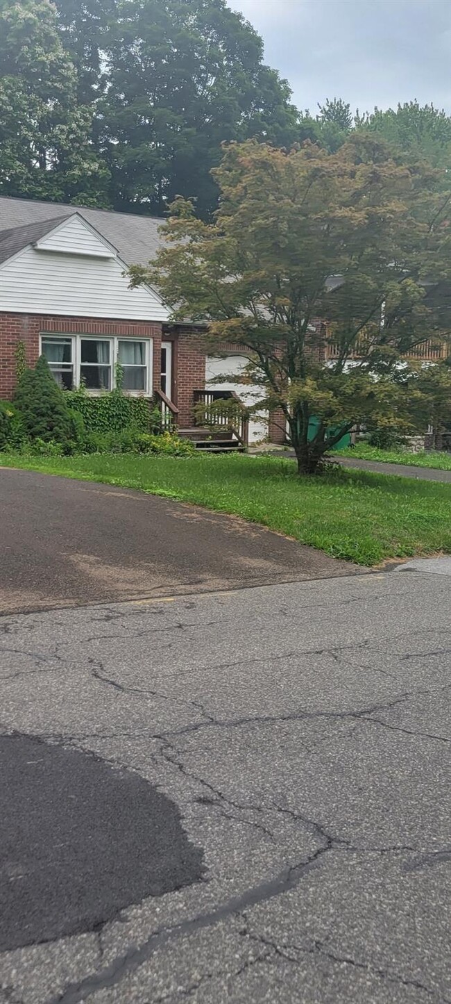 property at 26 North Rd