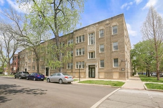 1932 W Winona St, Unit 3 in Chicago, IL - Foto de edificio - Building Photo