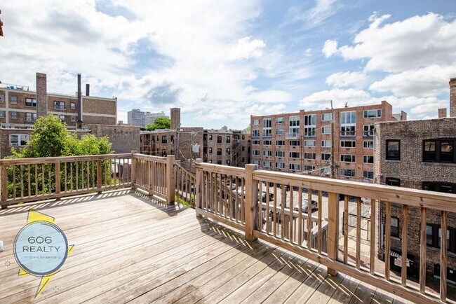 649 W Deming Pl, Unit GF in Chicago, IL - Building Photo - Building Photo
