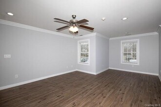 1104 Vista View Dr in Farmingville, NY - Building Photo - Building Photo