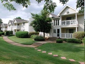 The Madison Apartments and Townhomes in Lawrenceville, GA - Foto de edificio - Building Photo