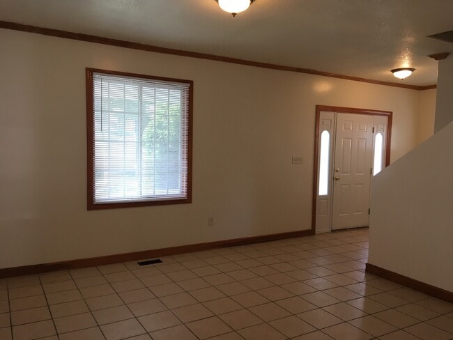 215 E Wildwood Ave in Fort Wayne, IN - Building Photo - Building Photo