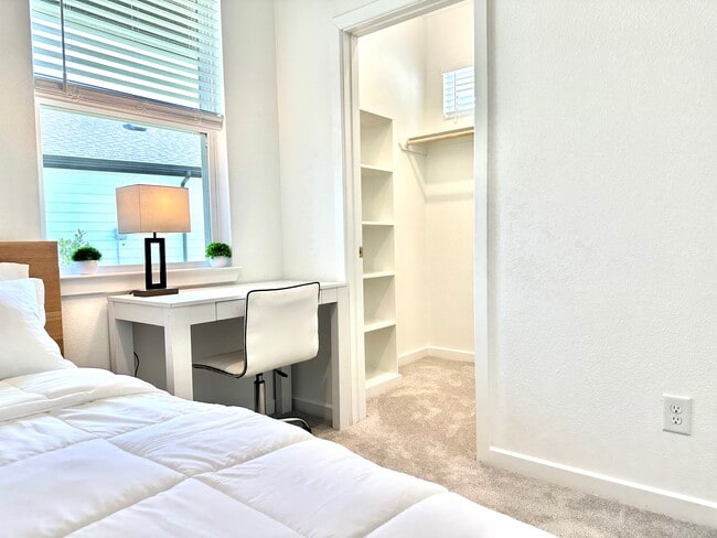 7334 Grand Mason Dr in Cypress, TX - Foto de edificio - Building Photo