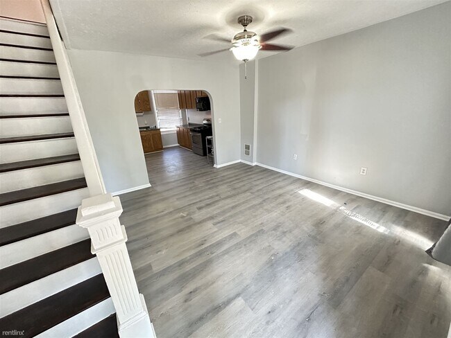 1900 Griffis Ave photo'