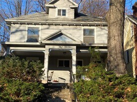 287 Maplewood Ave in Rochester, NY - Building Photo