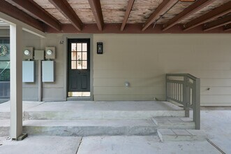 62 April Village in Montgomery, TX - Building Photo - Building Photo