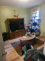 1021 Butler St in Easton, PA - Building Photo