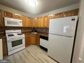 1103 Woodhollow Dr in Evesham, NJ - Building Photo - Building Photo