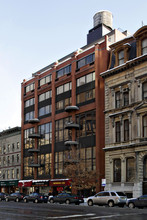 65 Cooper St in New York, NY - Foto de edificio - Building Photo