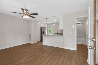 1217 Dodd St in Clarksville, TN - Building Photo - Building Photo