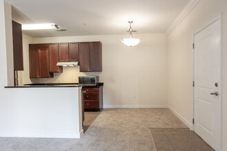 Shorehaven in Dumfries, VA - Building Photo - Interior Photo