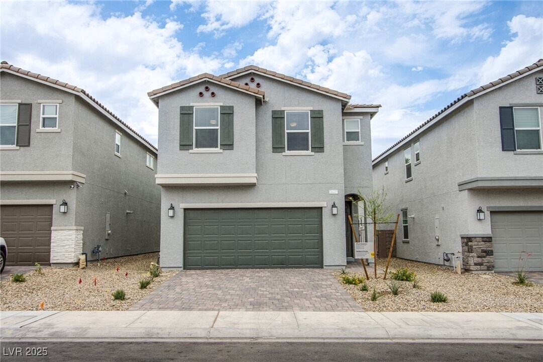 6609 Tumoulin St in Las Vegas, NV - Building Photo