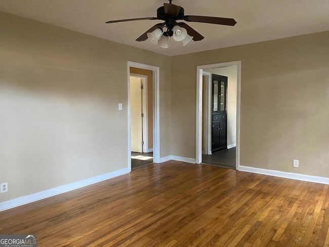 202 Academy St in Byron, GA - Foto de edificio - Building Photo